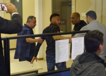 Brazilian soccer player Neymar arrives at a police station in Rio de Janeiro, Brazil, June 6, 2019. REUTERS/Lucas Landau