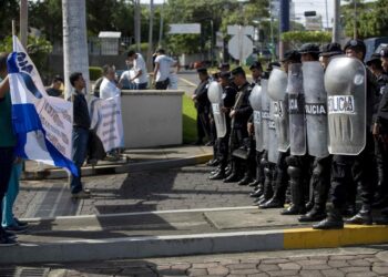 Trabajadores de la salud en Nicaragua piden reintegro de compañeros despedidos por atender heridos en manifestaciones