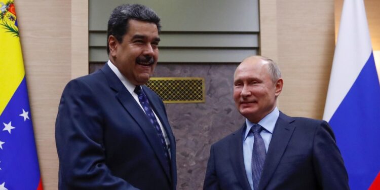 Nicolás Maduro y Vladimir Putin, presidente de Rusia. Foto de archivo.