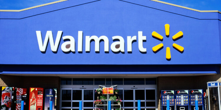 CTJJ5N Front view of a Walmart supercentre store exterior sign logo Ontario Canada  KATHY DEWITT. Image shot 05/2012. Exact date unknown.