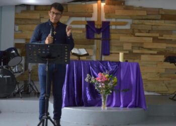 Jhon Botia, el pastor cristiano homosexual.