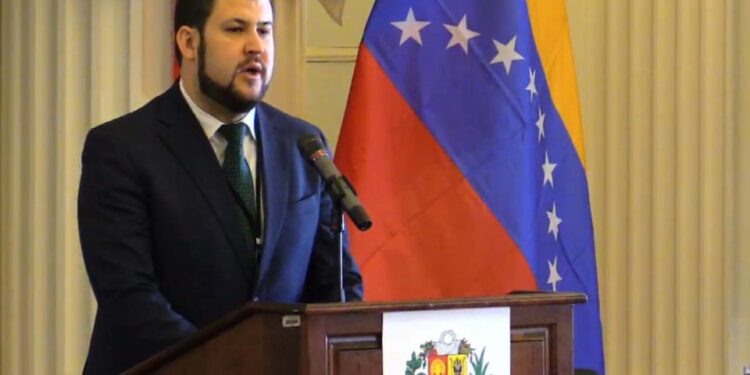 Comisionado del Secretario General de la OEA para la crisis de migrantes y refugiados venezolanos, David Smolansky. Foto de archivo.