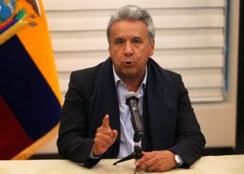 Ecuador's President Lenin Moreno gives a news conference upon his arrival at the airport in Quito, Ecuador April 12, 2018. Picture taken April 12, 2018. REUTERS/Daniel Tapia