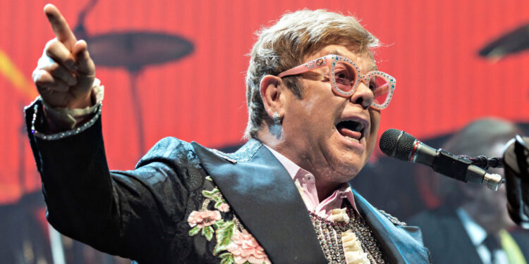 Elton Jhon.