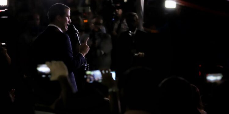 Juan Guaidó, Plaza Bolívar de Chacao. 11FEB2020. Foto Prensa presidencial Leo Álvarez.