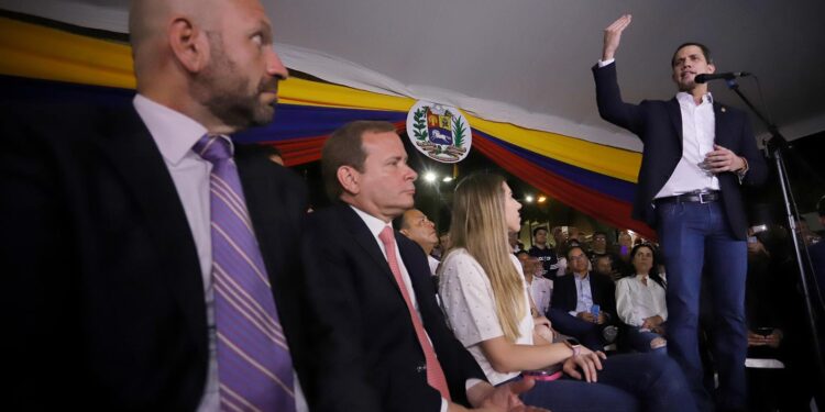 Juan Guaidó, Plaza Bolívar de Chacao. 11FEB2020. Foto Prensa presidencial Leo Álvarez