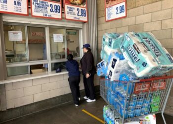 Los Ángeles EEUU. Coronavirus, compras. Foto agencias.