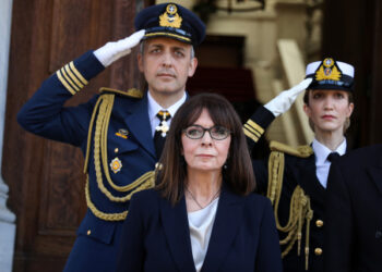 La primera presidenta de Grecia, Katerina Sakellaropoulou, en su juramento en Atenas, Grecia, 13 marzo 2020.
REUTERS/Alkis Konstantinidis/Pool