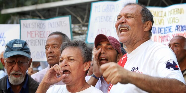 Protesta tabajadores de salu JM de los Ríos. 12Mar2020.