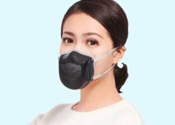 Xiaomi Youpin Q5S Electric Anti Haze Sterilizing Mask. Foto de archivo.