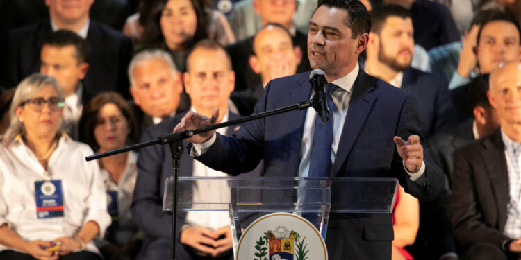 Carlos Vecchio, the envoy to the U.S. for Venezuela's opposition leader Juan Guaido, speaks during a rally with Venezuelans living in Miami, Florida, U.S. February 1, 2020.  REUTERS/Eva Marie Uzcategui