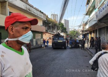 Operativo Petare. Foto @RCamachoVzla