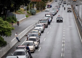 Gasolina, colas Vzla.