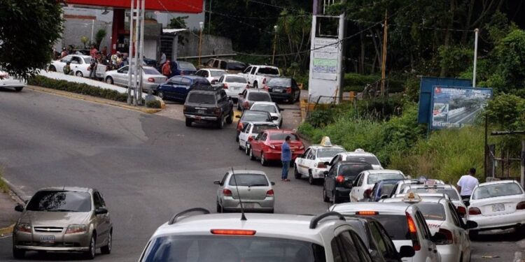 Mérida gasolina. Foto de archivo.