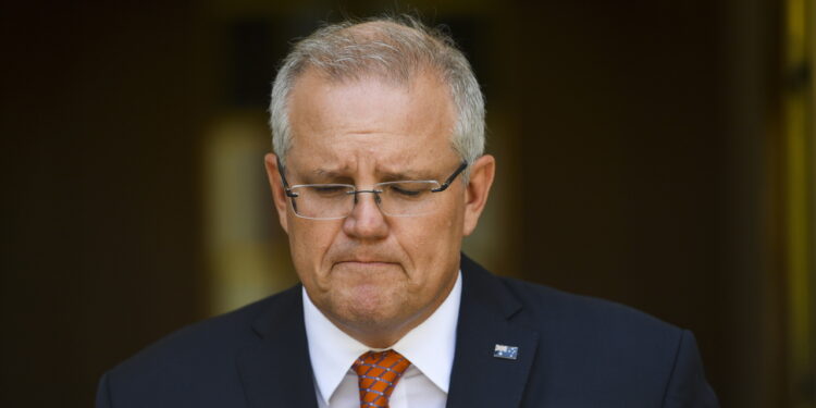 epa08101015 Australian Prime Minister Scott Morrison speaks during a press conference on the governments' bushfire response at Parliament House in Canberra, Australia, 04 January 2020.  EPA-EFE/LUKAS COCH AUSTRALIA AND NEW ZEALAND OUT