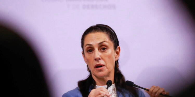 Imagen de archivo. La alcaldesa de Ciudad de México, Claudia Sheinbaum, sostiene una conferencia de prensa en la capital de México. 20 de febrero de 20, 2020. REUTERS/Henry Romero