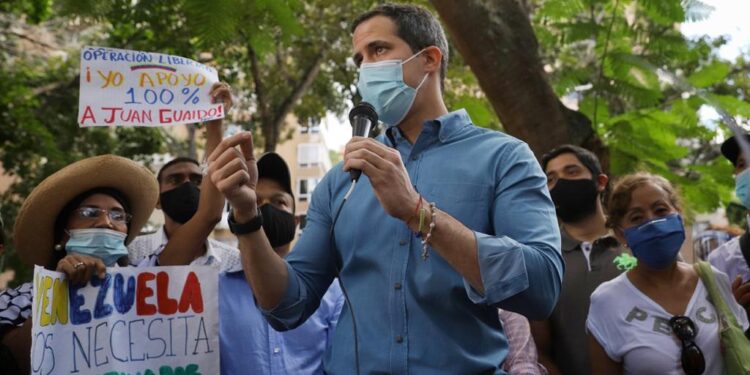 Pdte. (E) Juan Guaidó. 31oct2020. Foto Prensa Leo Álvarez.