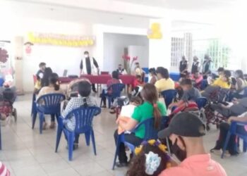 Madres y niños tuvieron el encuentro con Cáritas Carúpano | Foto: Yesenia García