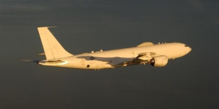 Un avión militar Boeing E-6B Mercury (Naval Air Systems Command).