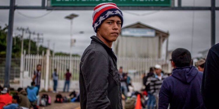 19/01/2020 Un migrante en la frontera entre México y Guatemala.
POLITICA INTERNACIONAL
Jair Cabrera Torres/dpa