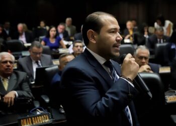 El diputado de la legítima Asamblea Nacional (AN), Marco Aurerlio Quiñones. Foto de archivo.