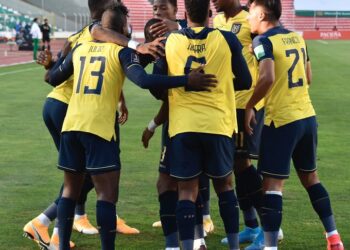 Ecuador ante Colombia. Foto: cortesía