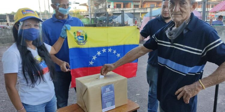 Amazonas, consulta popular. Foto @MauligmerBE