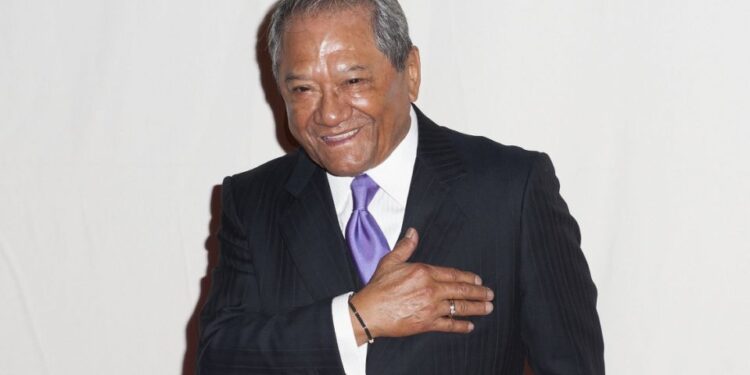 LOS ANGELES, CA - JANUARY 25:  Lifetime Achievement recipient Armando Manzanero attends the GRAMMY Foundation's Special Merit Awards ceremony at The Wilshire Ebell Theatre on January 25, 2014 in Los Angeles, California.  (Photo by Jennifer Lourie/FilmMagic)