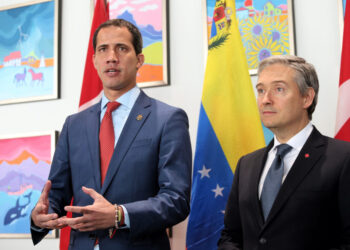 François-Philippe Champagne y Juan Guaidó. Foto de archivo.