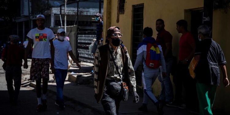 Vzla, coronavirus, 7+7. Foto EFE.