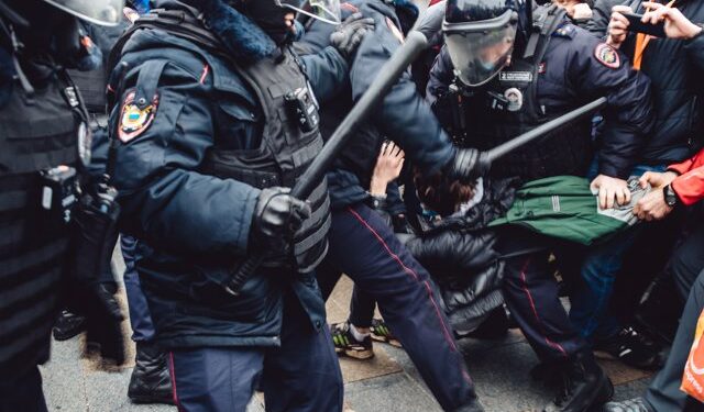 MOSCOW, RUSSIA - JANUARY 23: Police detain protesters gathered at Pushkin Square on January 23, 2021 in Moscow, Russia. Earlier this week, Kremlin-critic Alexei Navalny called for supporters to protest after he was remanded to pre-trial detention for 30 days. His arrest came one day after his return to Russia, following his poisoning with a nerve agent last summer. (Photo by Getty Images/Getty Images)