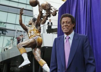 Elgin Baylor (+). Foto agencias.