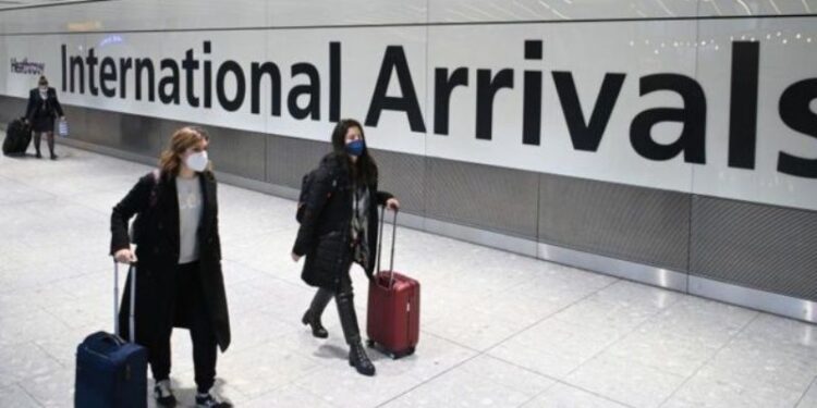 Reino Unido, aeropuerto, coronavirus. Foto agencias.