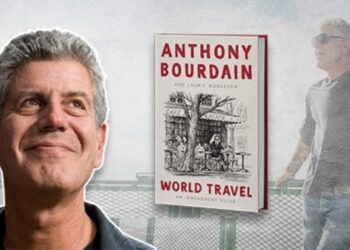 World Travel An Irreverent Guide. Anthony Bourdain. Foto de archivo.