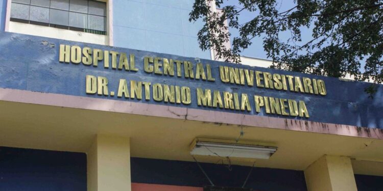 El Hospital Central Antonio María Pineda de Barquisimeto. Foto de archivo.