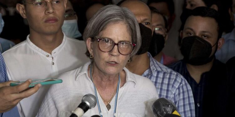 La presidenta del partido Ciudadanos por la Libertad (CXL), Kitty Monterrey. Foto EFE.