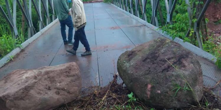 Puente de guerra ubicado en el sector Torbes. Táchira. Foto UNT Táchira