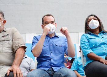 Tomás Guanipa juramenta Comando de Campaña de la Unidad en Caracas. Foto Prensa