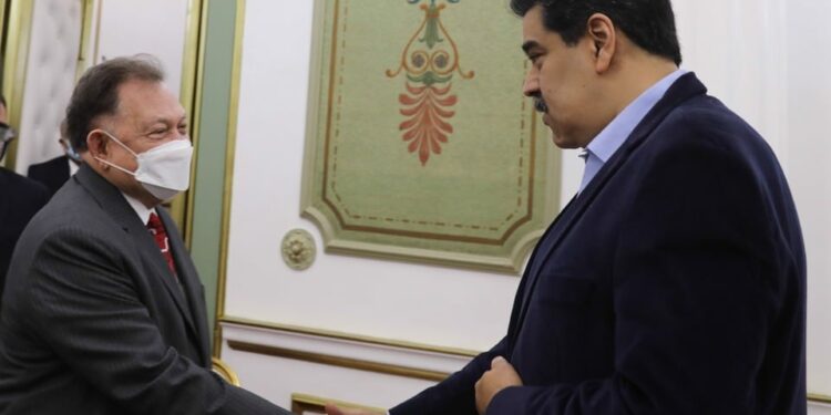 El Gobernador electo por el estado Nueva Esparta, Morel Rodríguez. Nicolás Maduro. Foto: Prensa Presidencial