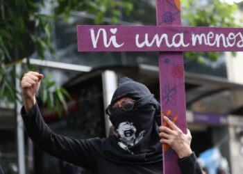 El diputado Maurilio Hernández subrayó que desde la LXI Legislatura se generan directrices para combatir los feminicidios, por lo que se trabajan en reformas y leyes que atiendan la situación. (Foto: EFE)