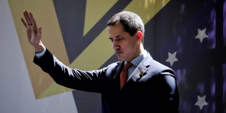 Pdte. (E) Juan Guaidó. AN legítima. 23 de enero. Foto Prensa.