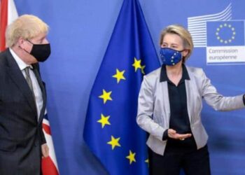 El primer ministro británico, Boris Johnson, y la presidenta de la Comisión Europea, Ursula von der Leyen. Foto agencias.