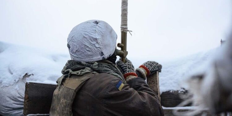 ZALOTE, UKRAINE - JANUARY 27: Ukrainian servicemen of the 24th Brigade are seen outside of Zolote, Ukraine on January 27, 2022. (Photo by Wolfgang Schwan/Anadolu Agency via Getty Images)