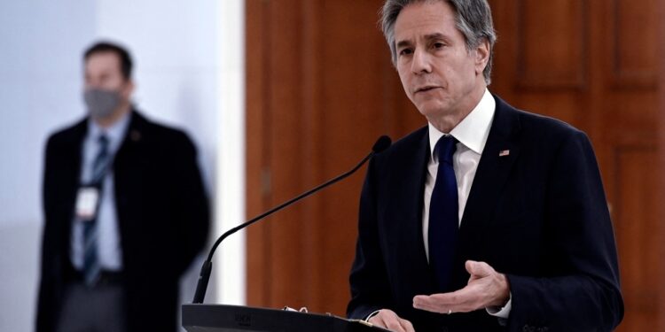 El secretario de Estado de EEUU, Antony Blinken, habla durante una conferencia de prensa en Chisinau, Moldova, el 6 de marzo. (Olivier Douliery/Pool/AFP/Getty Images)