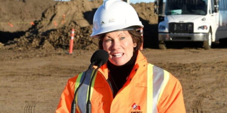 La ministra de energía de Alberta Canadá, Sonya Savage. Foto Reuters
