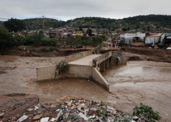 Sudáfrica, inundaciones. Foto agencias.