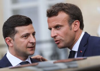 Zelensky y Macron. Foto agencias.