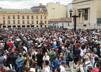 Plaza Bolívar de Bogotá. Investidura Gustavo Petro. Foto @NoticiasCaracol