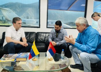 Canciller de Serbia y Castro Soteldo. Foto Cancillería de Maduro.