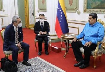 Nicolás Maduro, y el canciller de China, Cai Wei. Foto @PresidencialVen